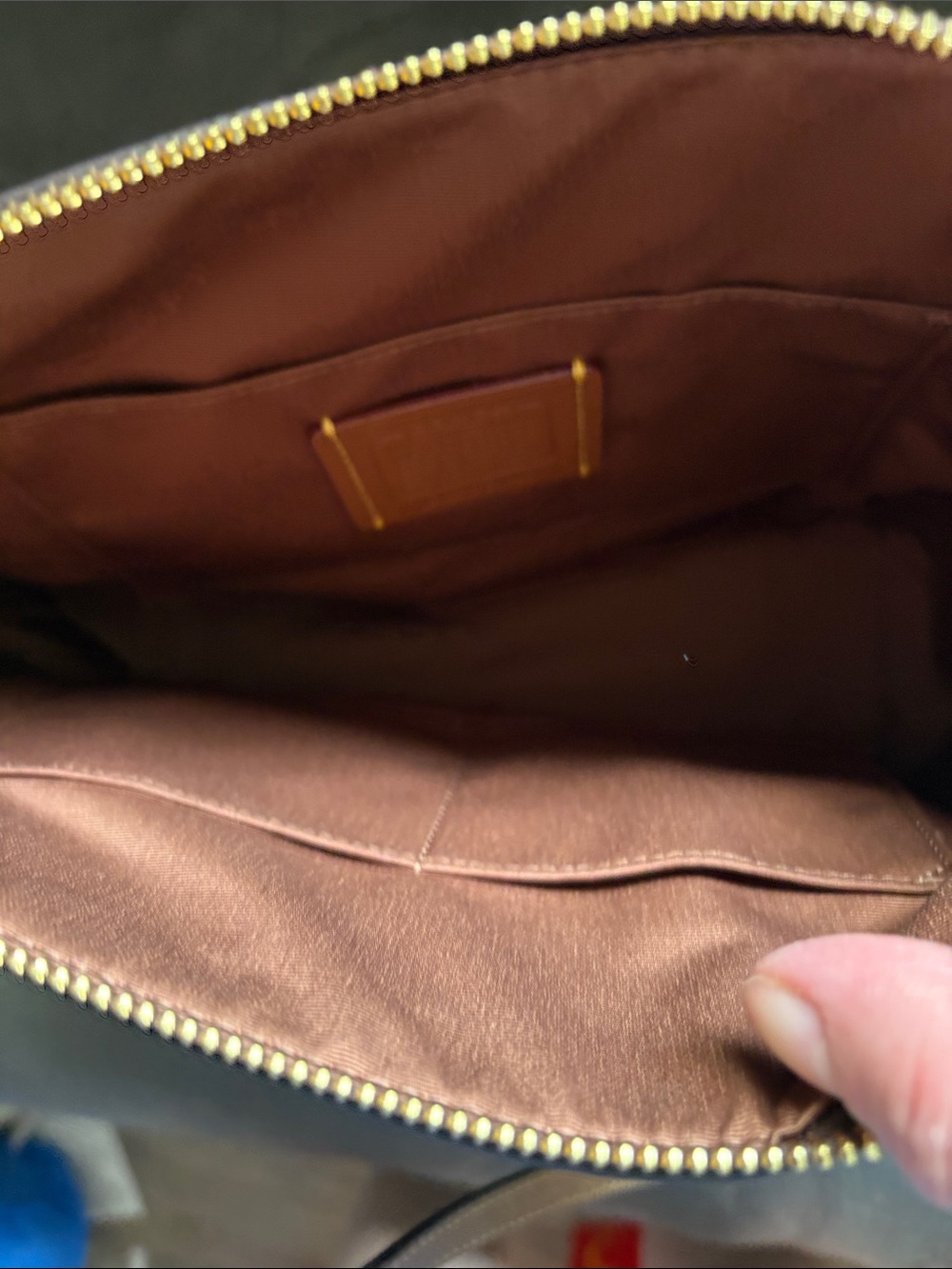 Coach medium signature Fiona tote in copper brown - Picture 7 of 9
